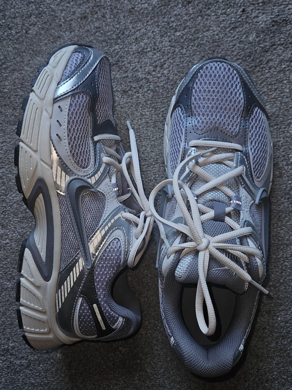Nike V5 RNR Men's Running Shoe - Cement Grey